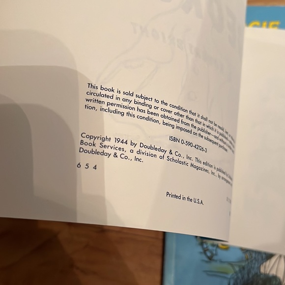 Lot of 2 Georgie the Ghost scholastic picture books children kid Robert Bright - Picture 6 of 6